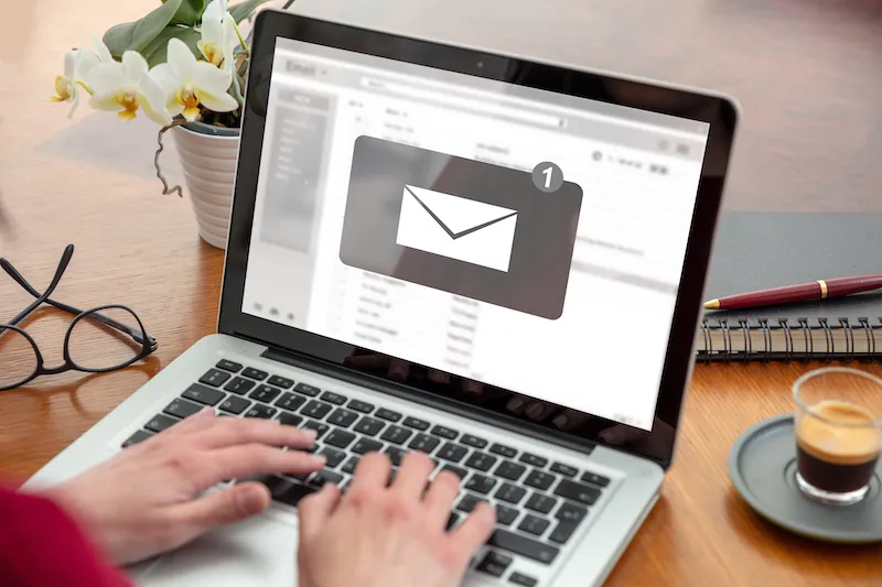 Envoi du devis et du rapport d'expertise par email